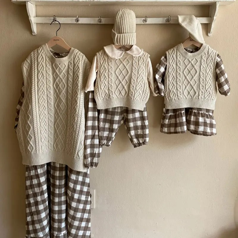 Knitted Vest