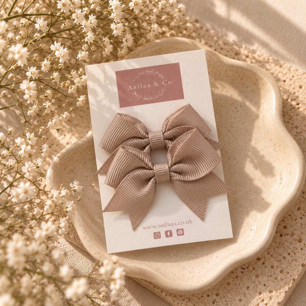 Bow Hair Clip | Beige