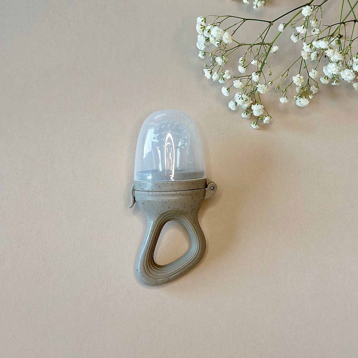 Silicone Fruit Feeder | Charcoal Grey
